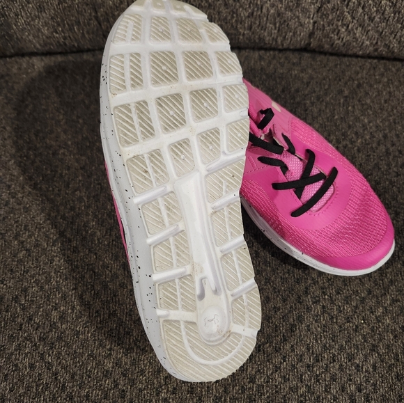 Under Armour youth sneakers - Picture 3 of 4